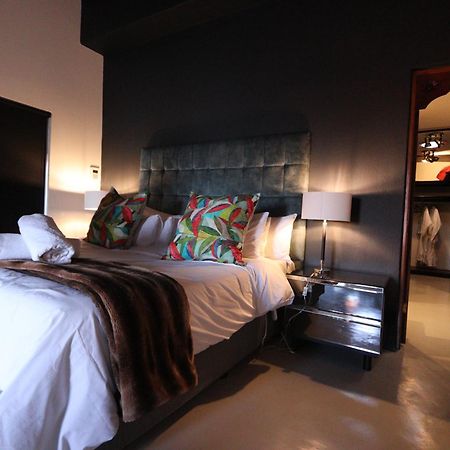 Bali At Scenic Haven Lodge In Hartbeespoort Eksteriør billede