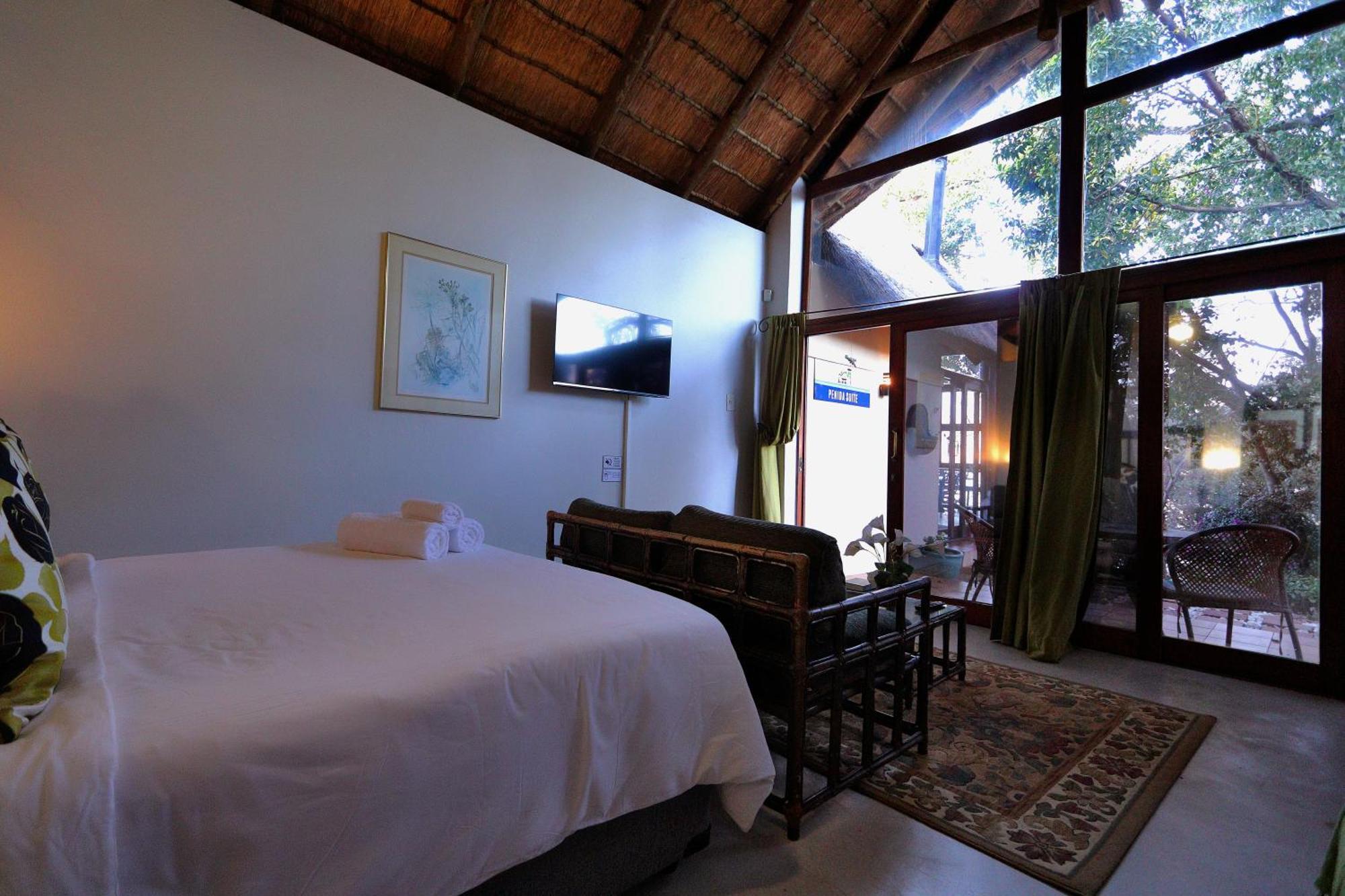 Bali At Scenic Haven Lodge In Hartbeespoort Eksteriør billede