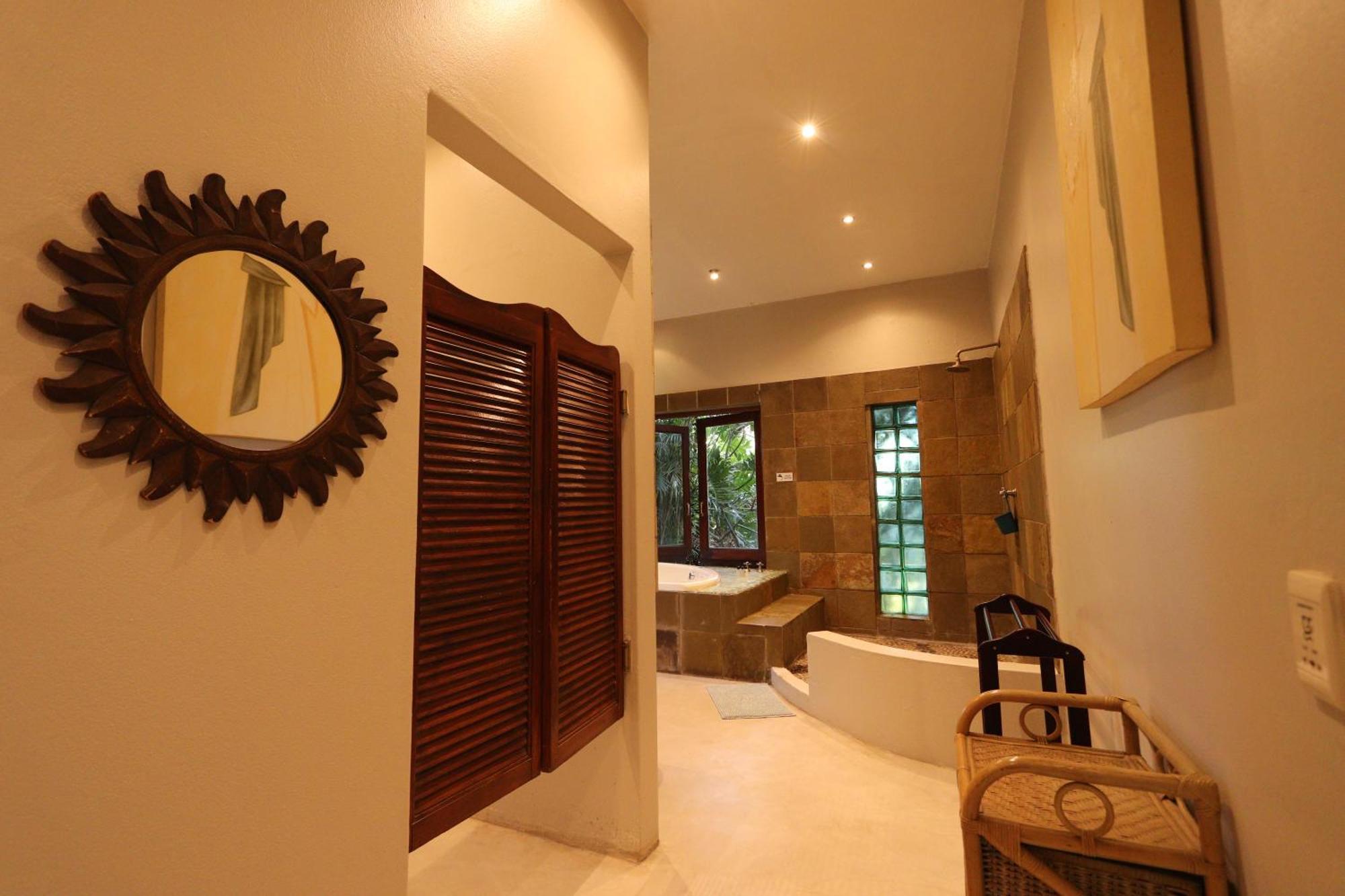 Bali At Scenic Haven Lodge In Hartbeespoort Eksteriør billede