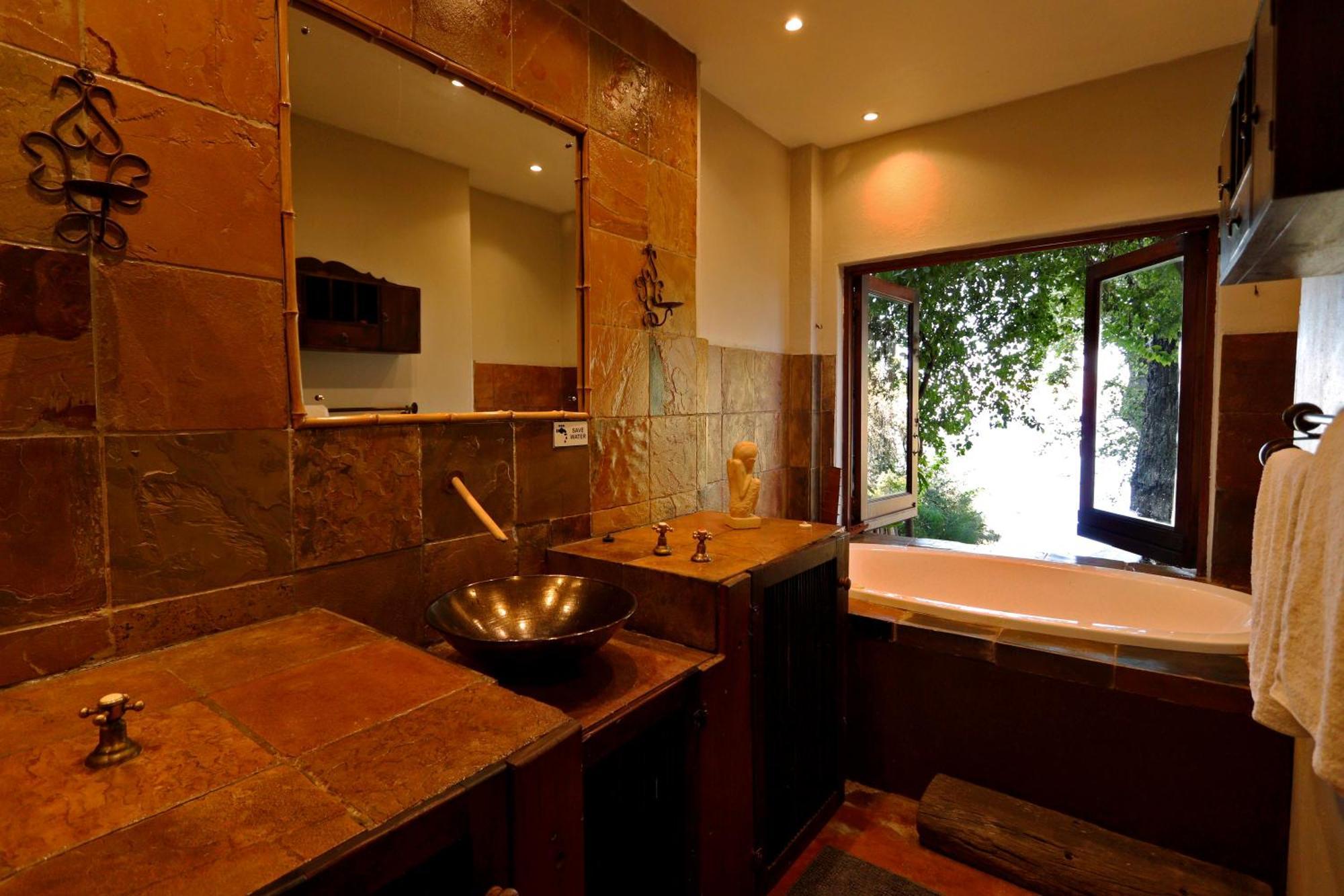 Bali At Scenic Haven Lodge In Hartbeespoort Eksteriør billede