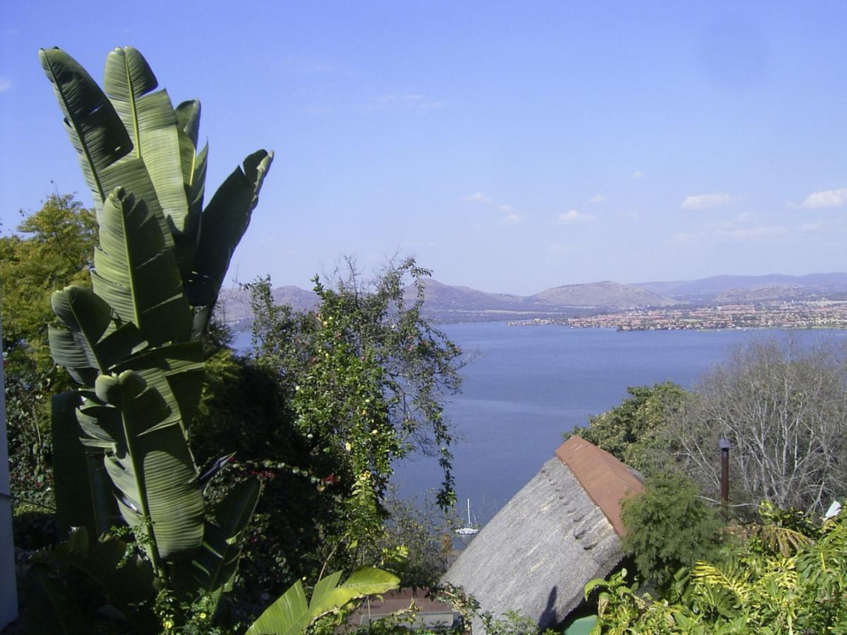 Bali At Scenic Haven Lodge In Hartbeespoort Eksteriør billede