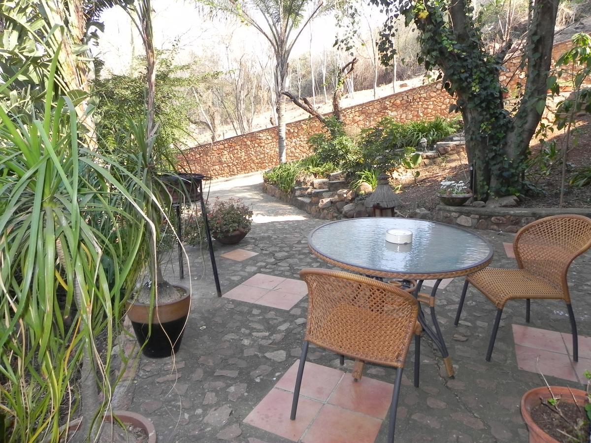 Bali At Scenic Haven Lodge In Hartbeespoort Eksteriør billede
